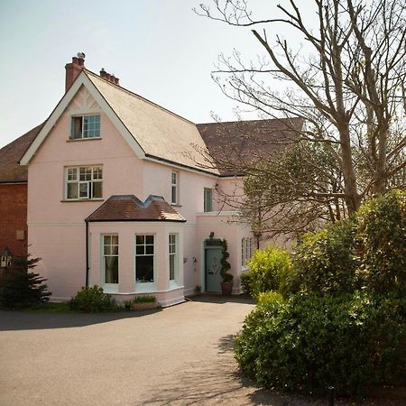 St Katharine'S House Bed & Breakfast มิลฟอร์ดเฮเวน ภายนอก รูปภาพ